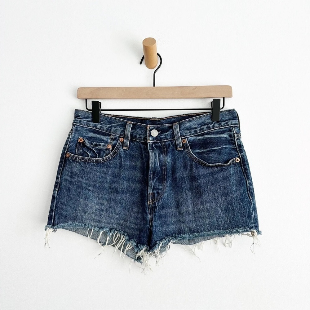 Levi's Premium 501 HIGH RISE WOMEN'S SHORTS Raw Hem Size 27 Medium Wash Blue